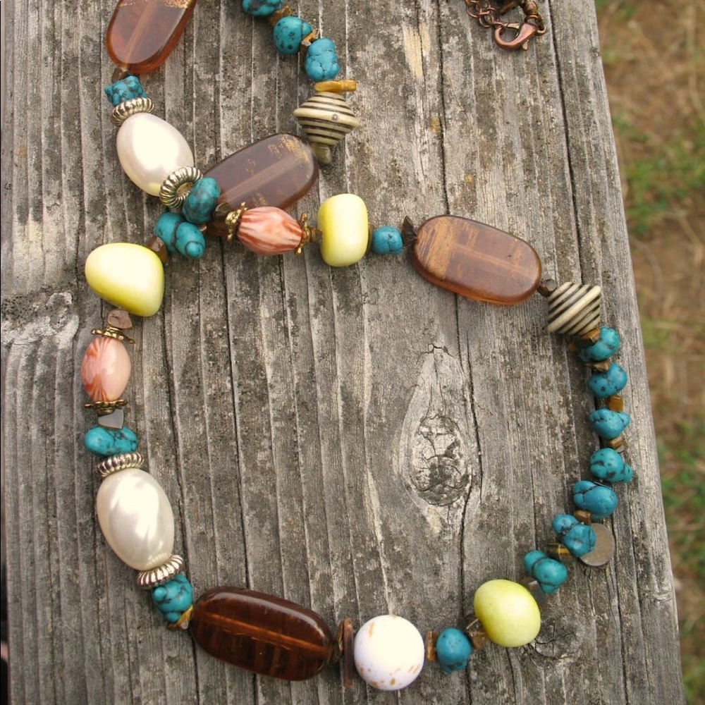 MINT 80s Lucite Glass Turquoise Agate Necklace